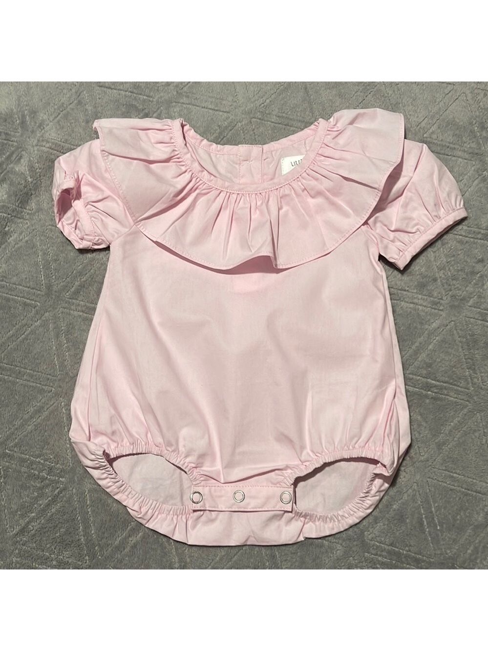 Ruffle collar romper